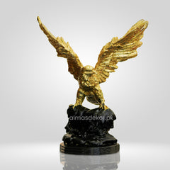 Golden Eagle Resin Ornament – Majesty in Motion