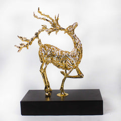 Dancing Deer Décor with graceful movement