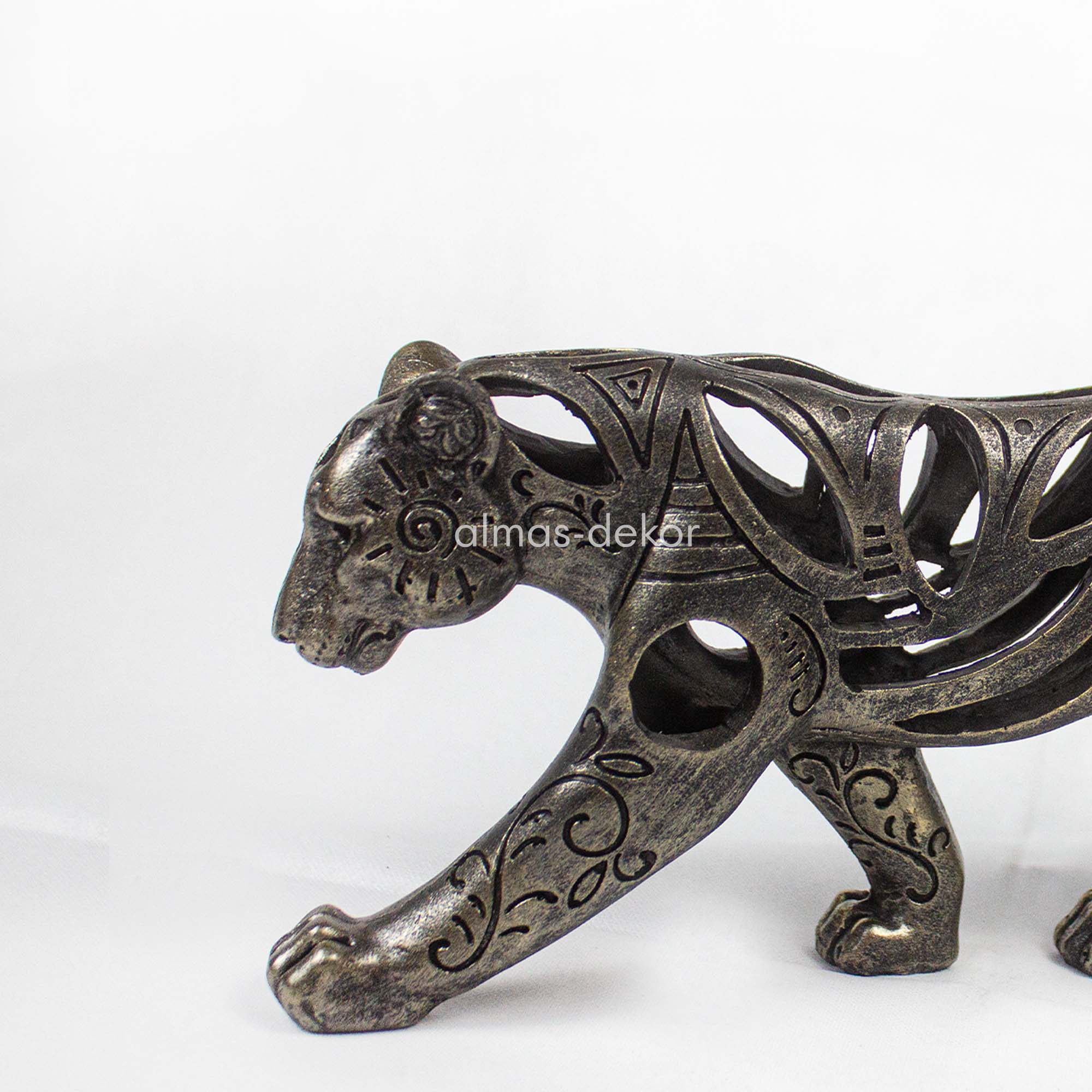 Engraved Texture Brass Leopard Sculpture with intricate detailing