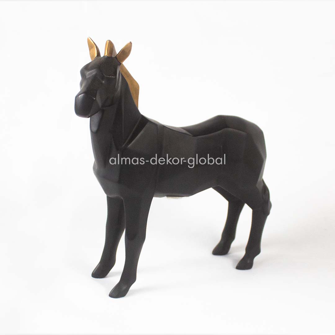 Geometrical Animal Modern Horse Showpiece with abstract design